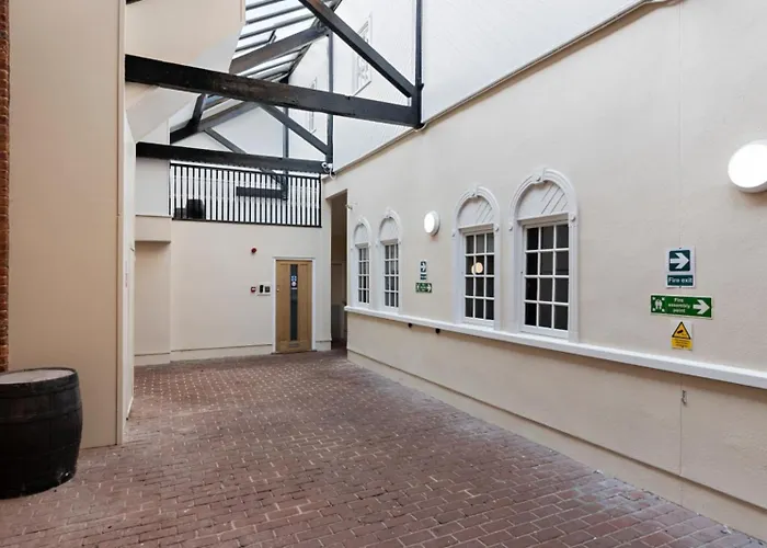 3A The Courtyard - Apartment For Business, Leisure Or Relocation